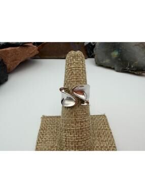 Vintage Unique Elegant Curvy Sterling Silver Stamped 925 Ring